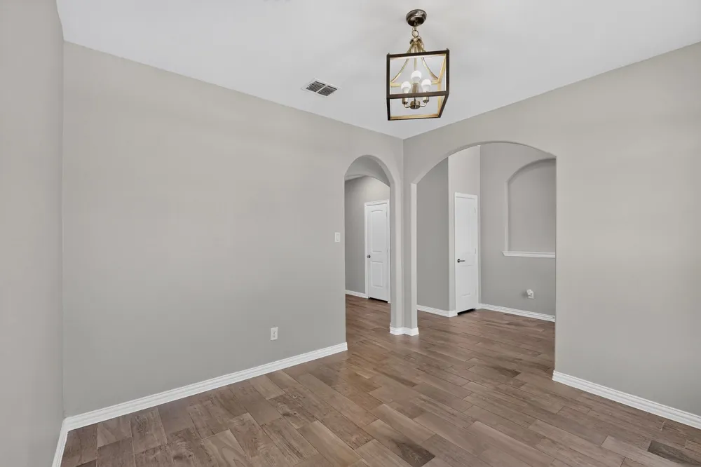 821 Black Hawk Drive Princeton, TX 75407