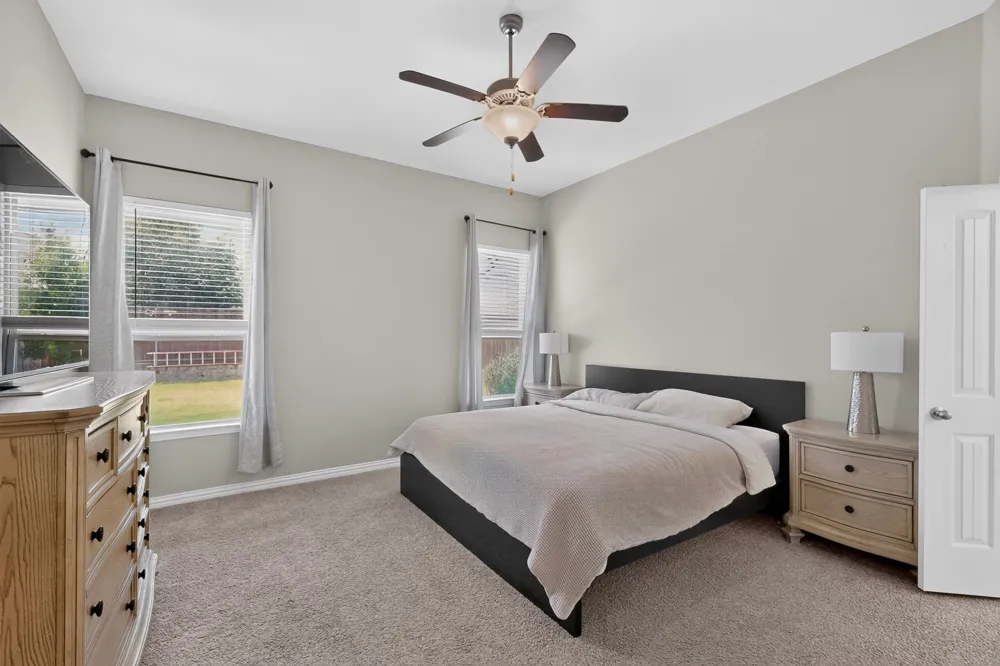 821 Black Hawk Drive Princeton, TX 75407
