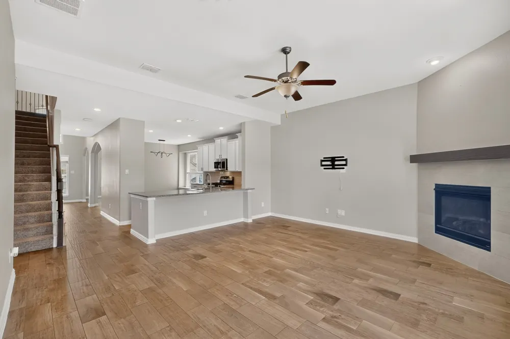821 Black Hawk Drive Princeton, TX 75407