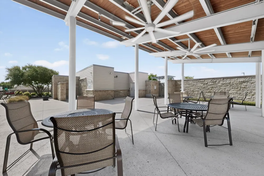 821 Black Hawk Drive Princeton, TX 75407