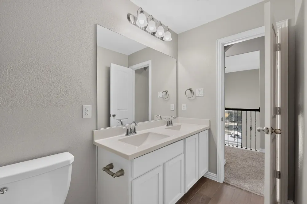 821 Black Hawk Drive Princeton, TX 75407