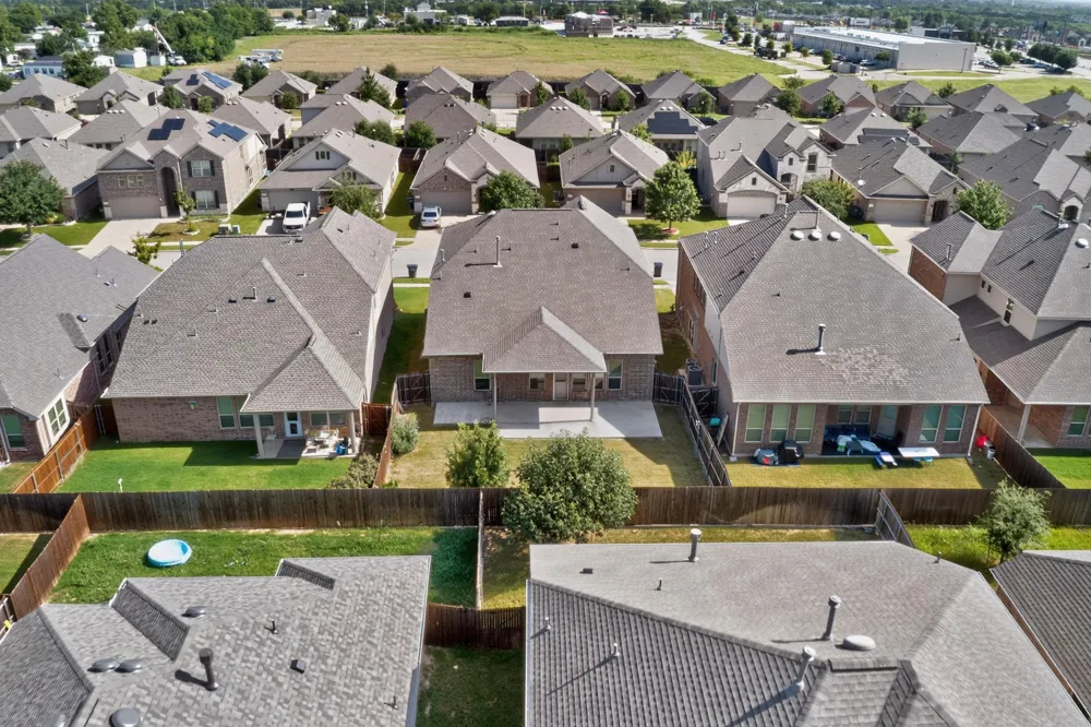 821 Black Hawk Drive Princeton, TX 75407