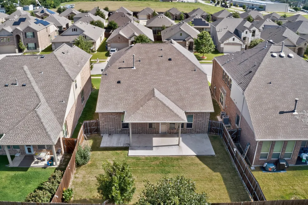 821 Black Hawk Drive Princeton, TX 75407