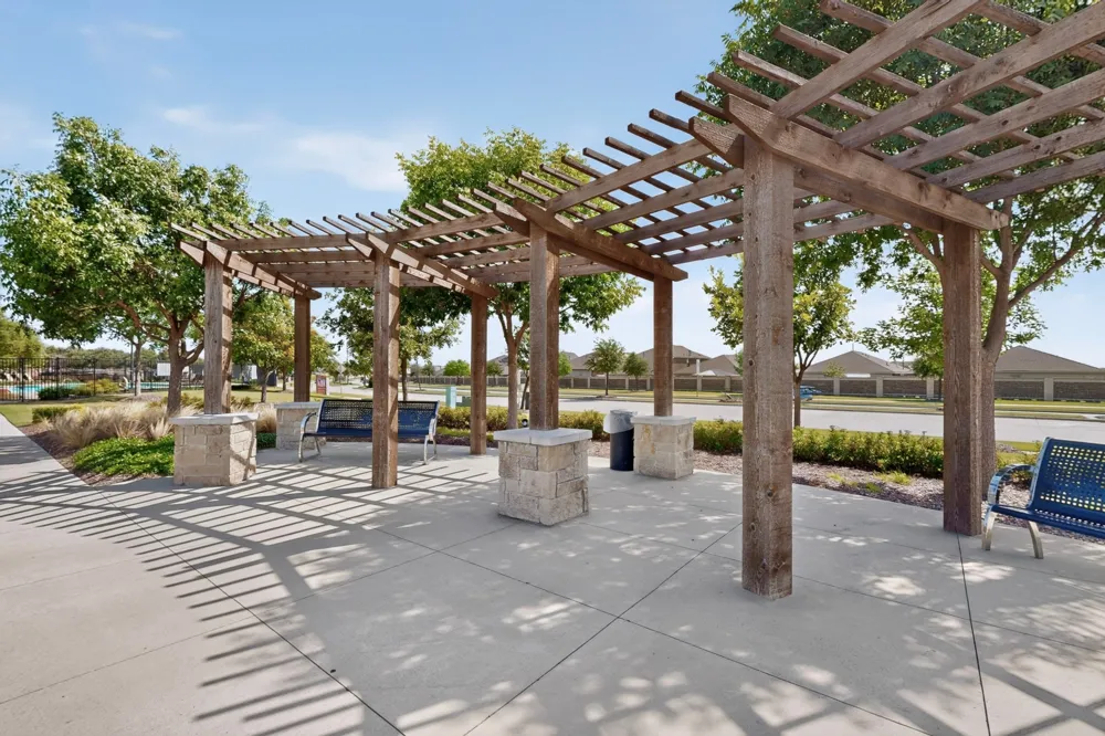 821 Black Hawk Drive Princeton, TX 75407