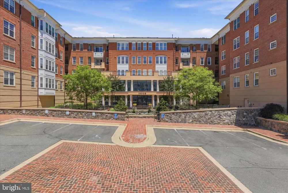 10328 SAGER AVENUE #403 Fairfax, VA 22030