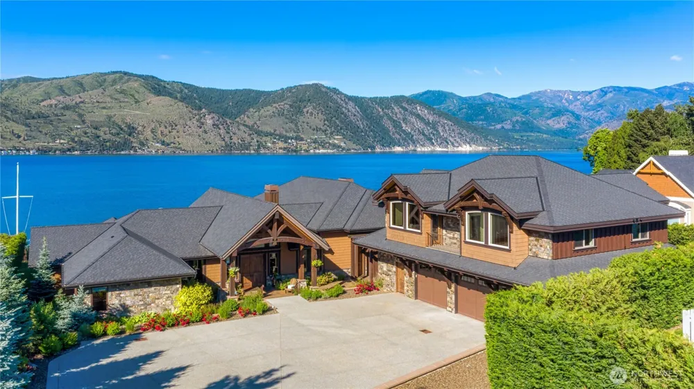 17 & 21 Moonlight Bay Lane Manson, WA 98831