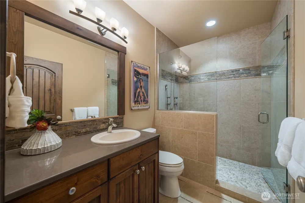 17 & 21 Moonlight Bay Lane Manson, WA 98831