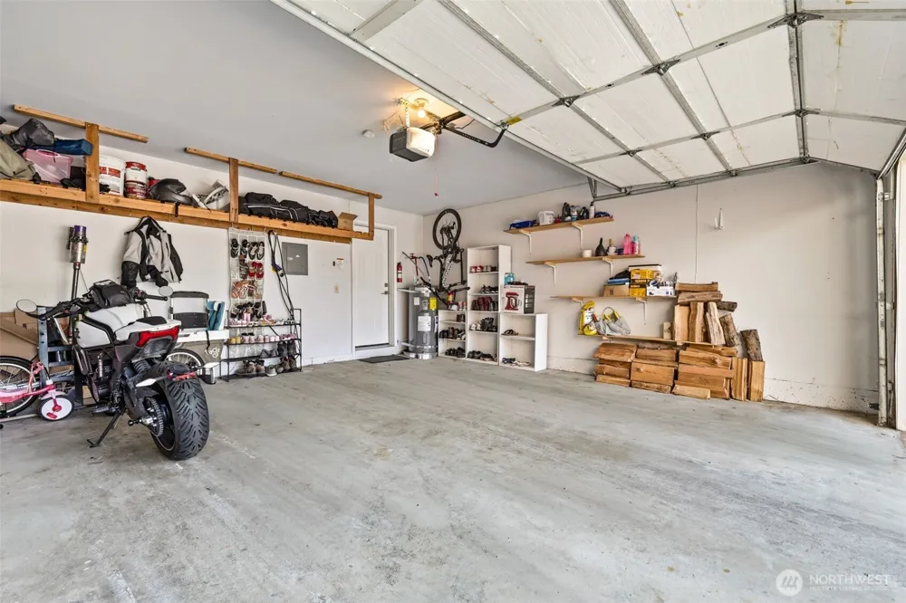 9825 18th Avenue W #B1 Everett, WA 98204