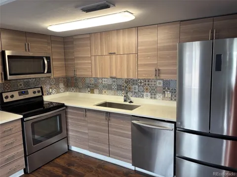 9995 E Harvard Avenue #282