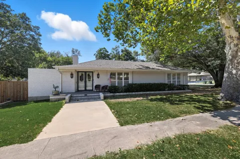 300 E Main Street