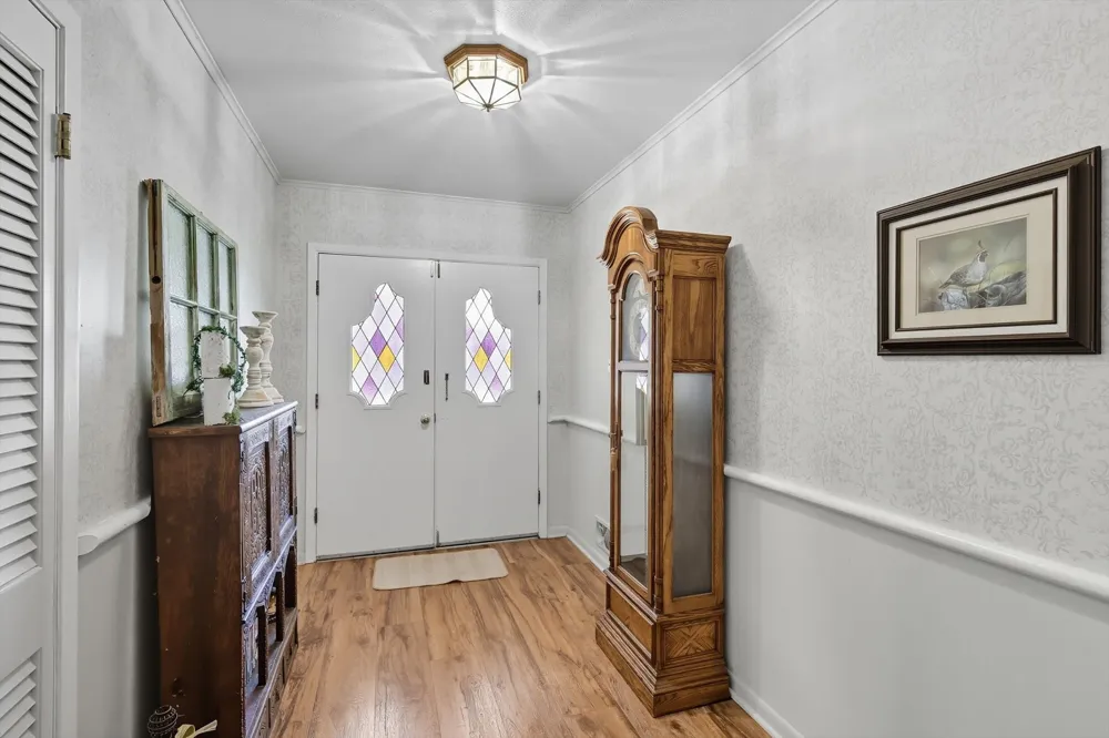 300 E Main Street Whitesboro, TX 76273
