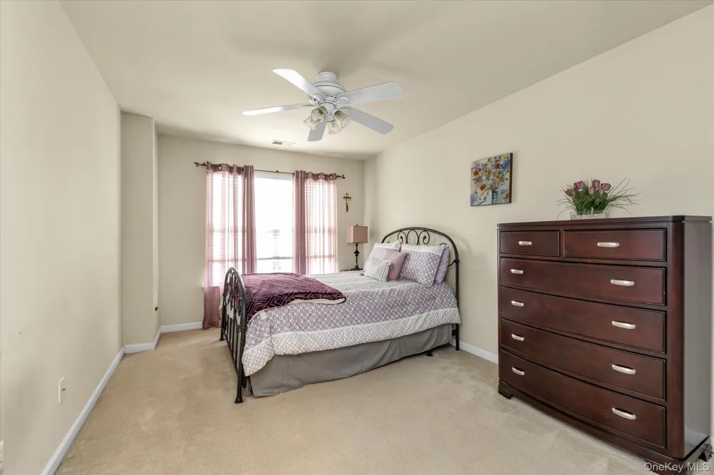 96 Paget Lane Massapequa, NY 11758