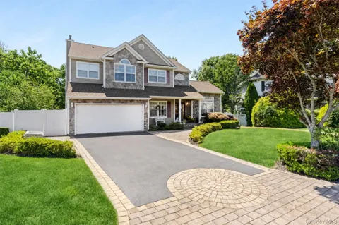 15 Scenicview Crescent
