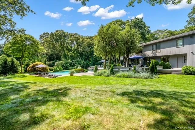 6 Fox Hunt Court Huntington, NY 11743