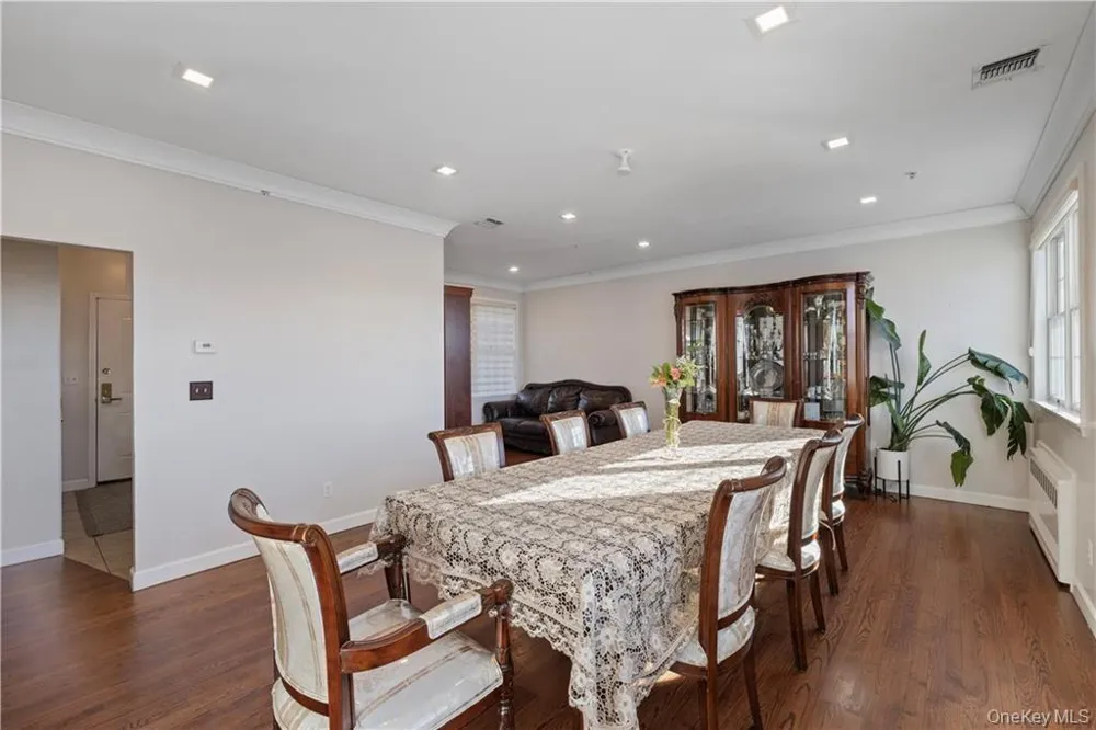 3307 Parkview Drive Spring Valley, NY 10977