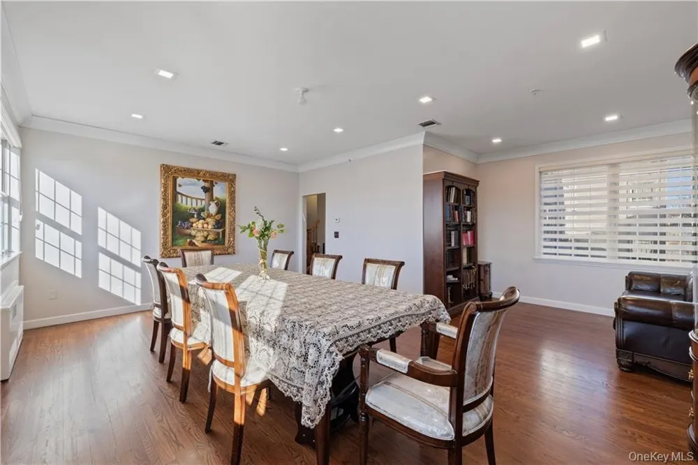 3307 Parkview Drive Spring Valley, NY 10977