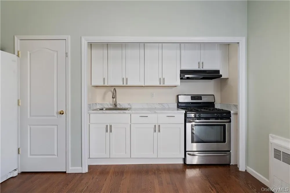 3307 Parkview Drive Spring Valley, NY 10977