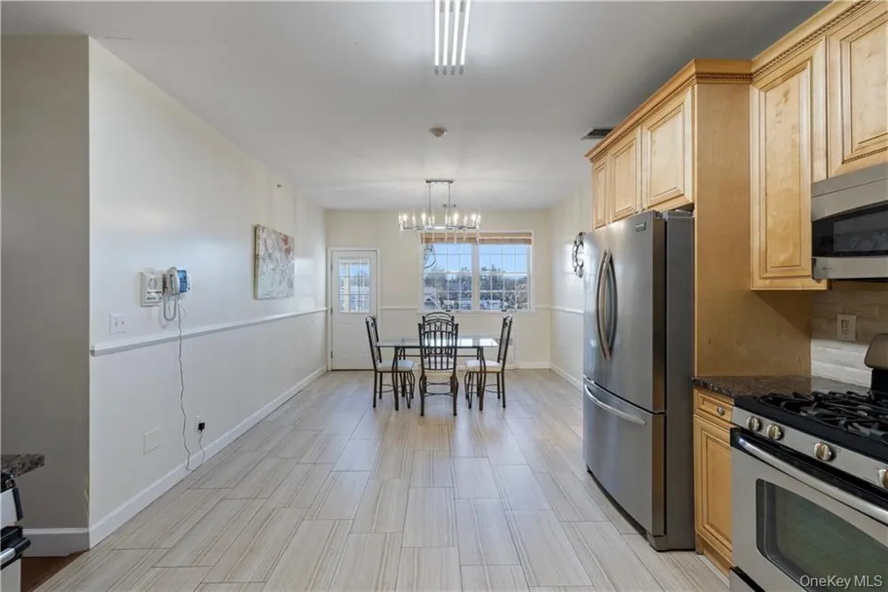 3307 Parkview Drive Spring Valley, NY 10977