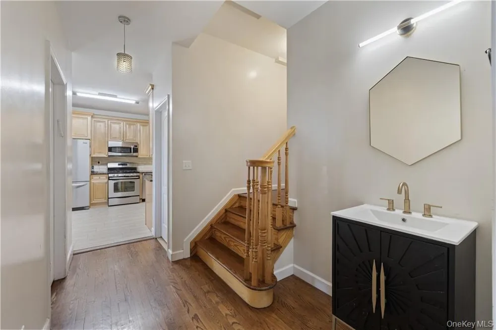 3307 Parkview Drive Spring Valley, NY 10977