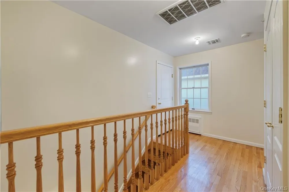 3307 Parkview Drive Spring Valley, NY 10977
