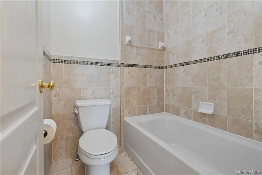 3307 Parkview Drive Spring Valley, NY 10977