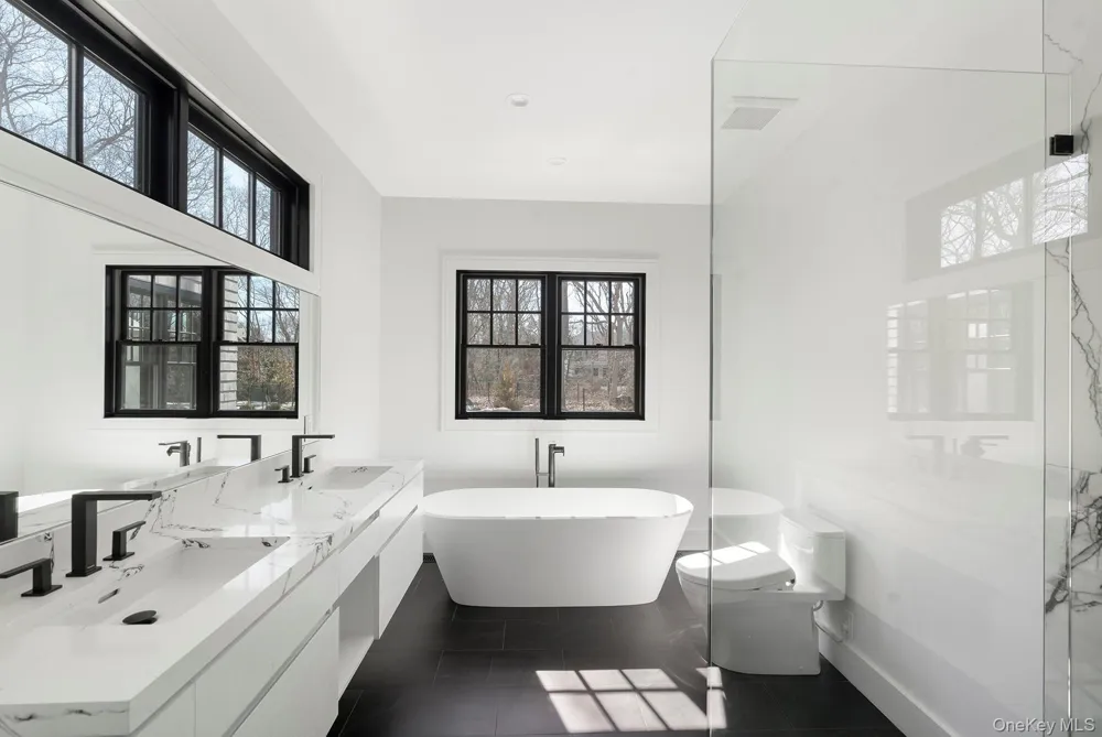 46 Towhee Trail East Hampton, NY 11937