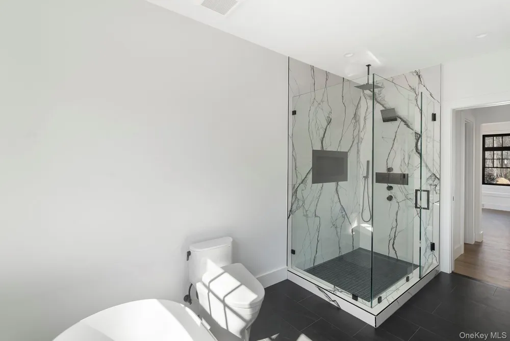 46 Towhee Trail East Hampton, NY 11937