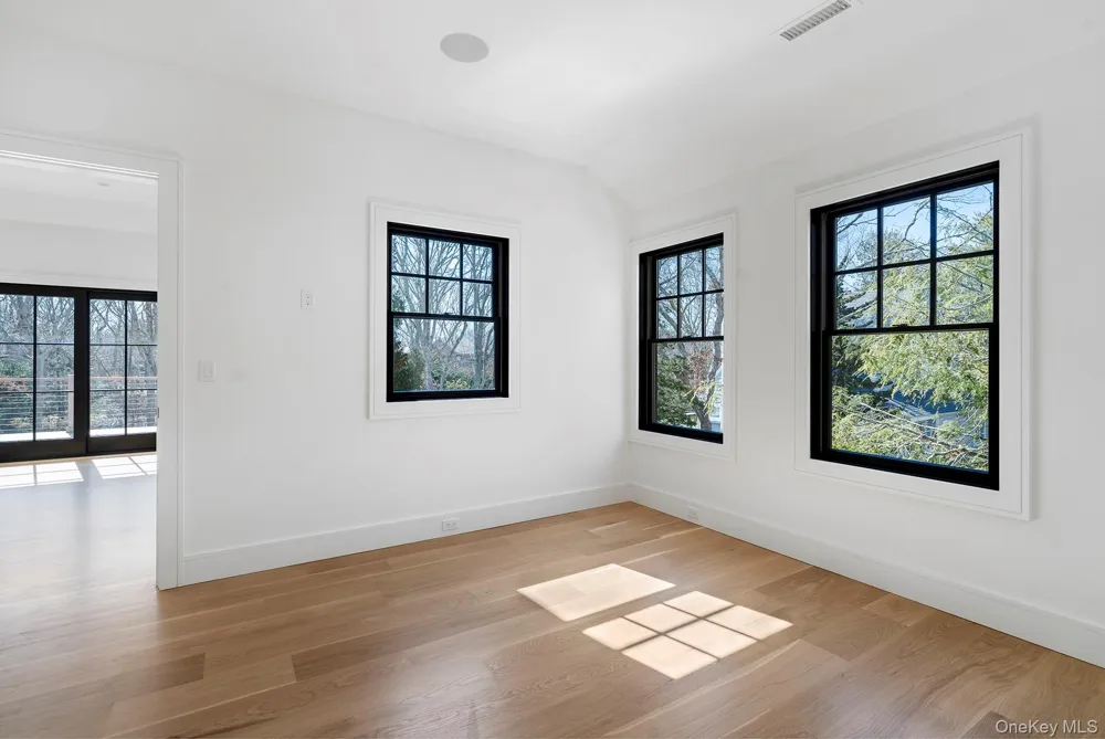 46 Towhee Trail East Hampton, NY 11937