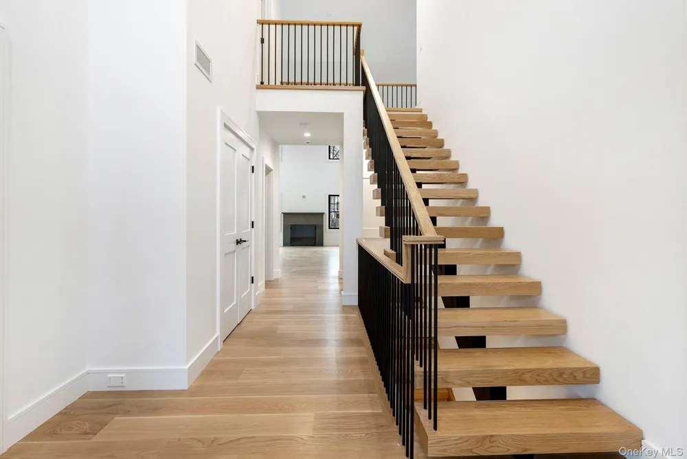 46 Towhee Trail East Hampton, NY 11937
