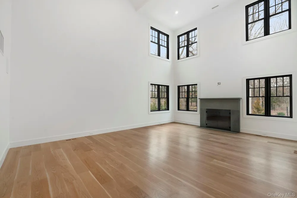 46 Towhee Trail East Hampton, NY 11937