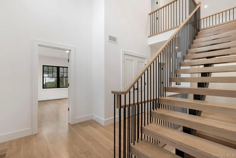 46 Towhee Trail East Hampton, NY 11937