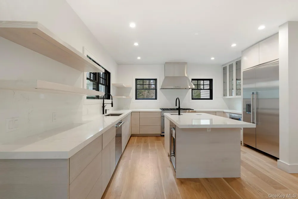 46 Towhee Trail East Hampton, NY 11937