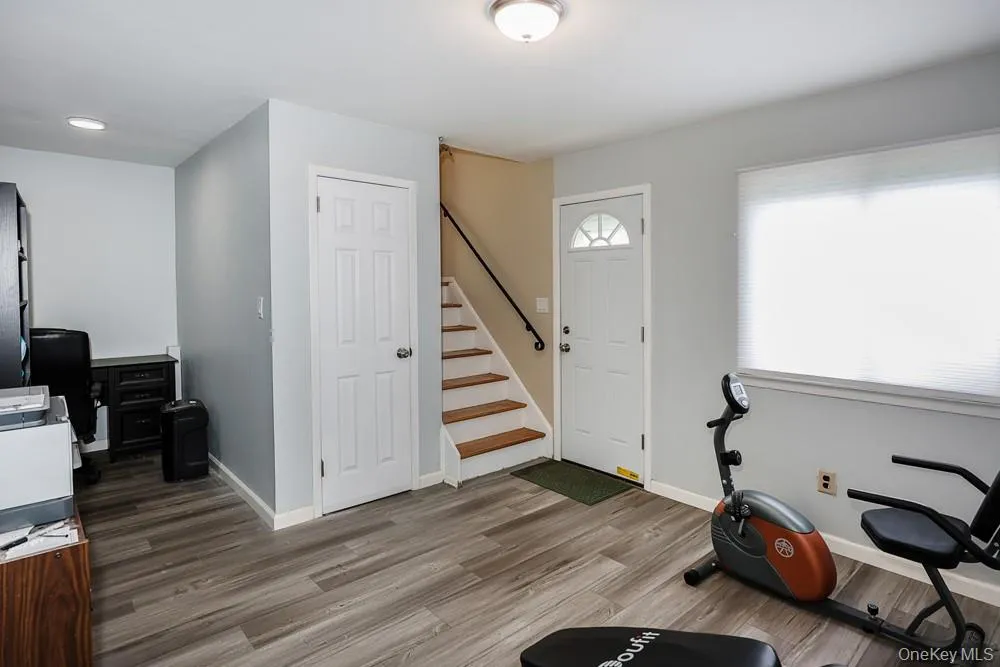 555 Windsor Avenue Brightwaters, NY 11718
