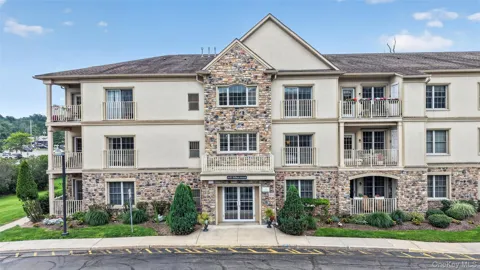 24 De Baun Avenue #305
