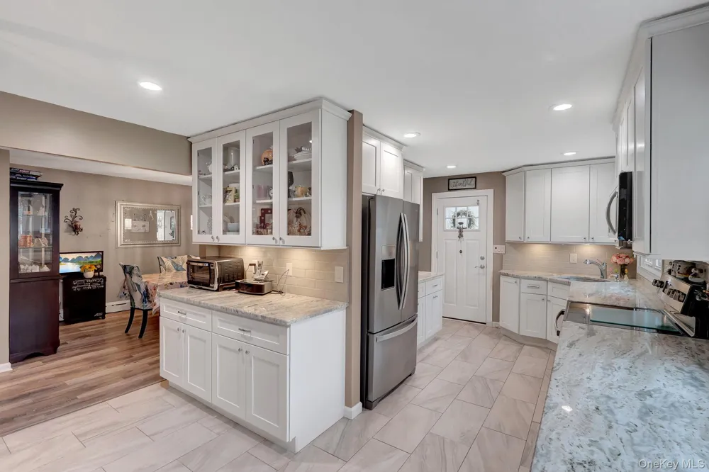 121 Wright Avenue Deer Park, NY 11729