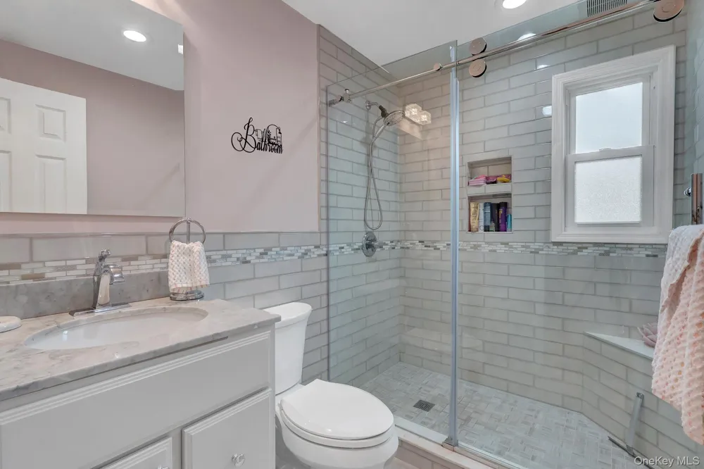 121 Wright Avenue Deer Park, NY 11729