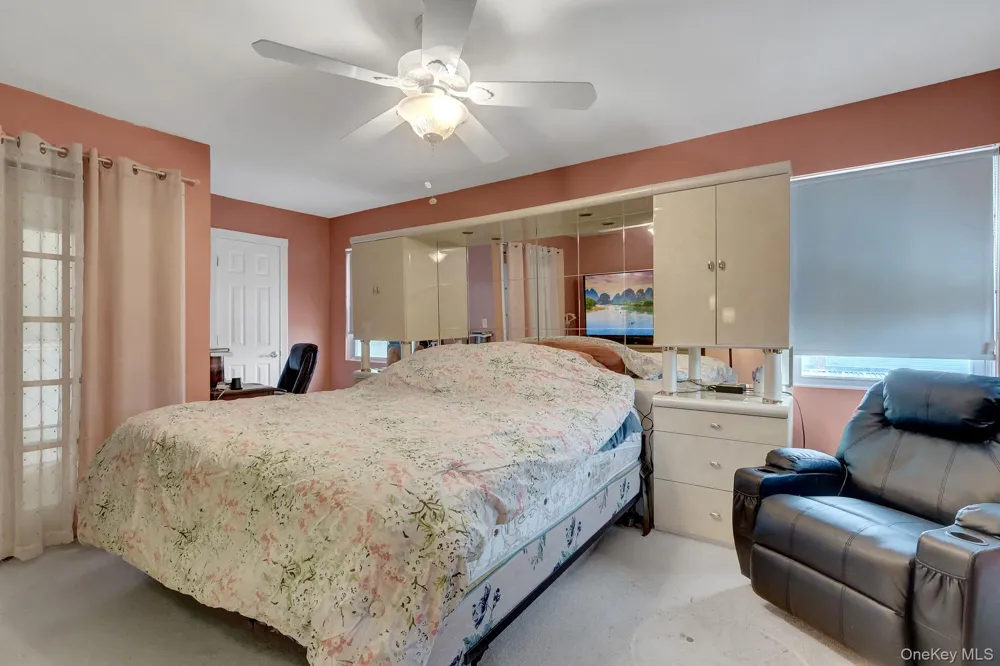 121 Wright Avenue Deer Park, NY 11729
