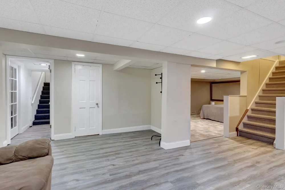121 Wright Avenue Deer Park, NY 11729