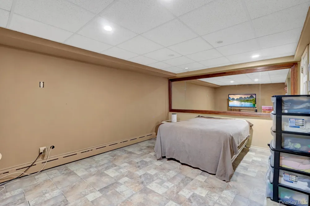 121 Wright Avenue Deer Park, NY 11729