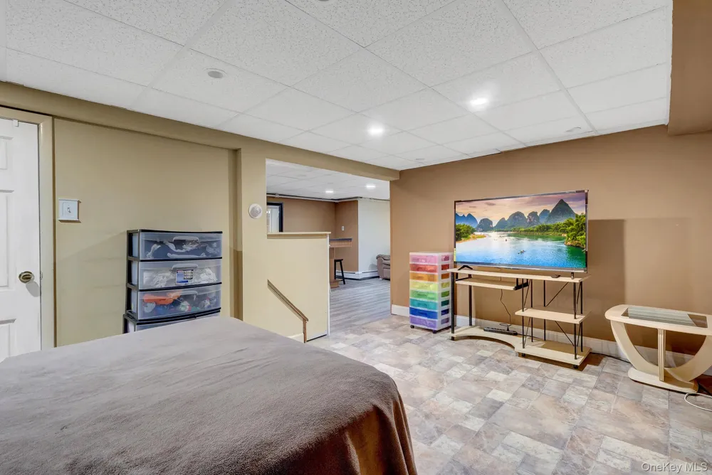 121 Wright Avenue Deer Park, NY 11729