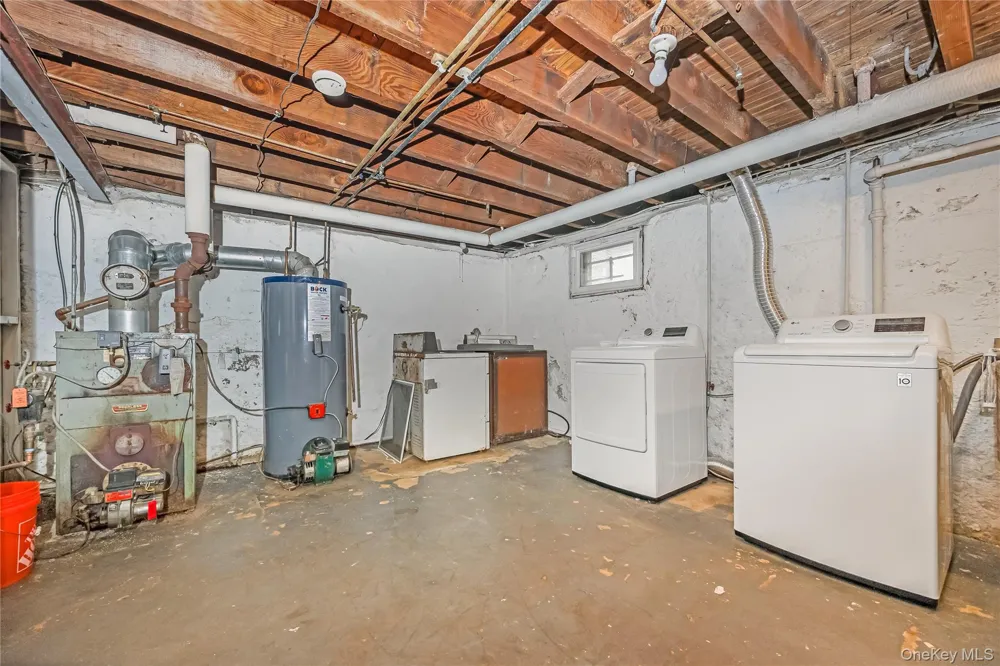 24829 Cambria Avenue Little Neck, NY 11362