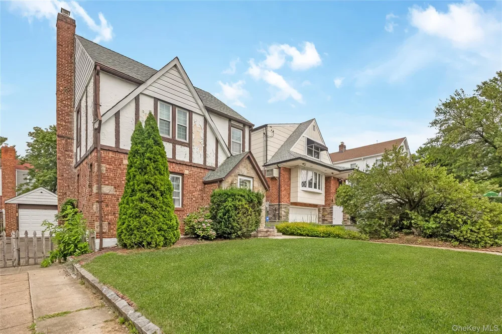 24829 Cambria Avenue Little Neck, NY 11362