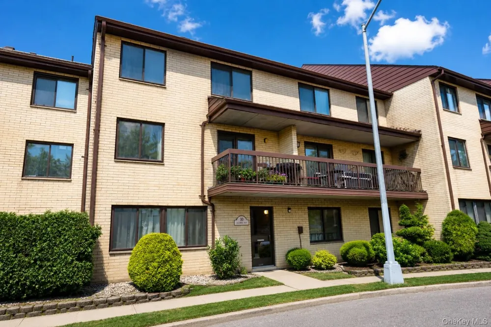 10 Windham Loop #1B Staten Island, NY 10314