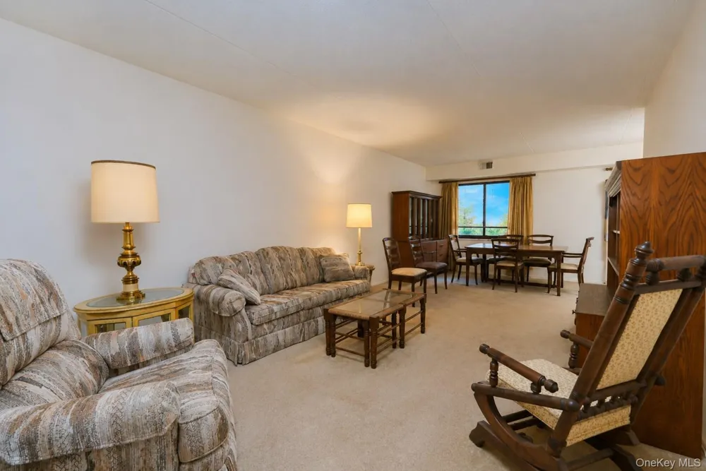 10 Windham Loop #1B Staten Island, NY 10314
