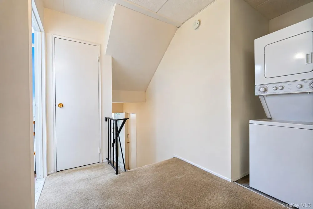 10 Windham Loop #1B Staten Island, NY 10314