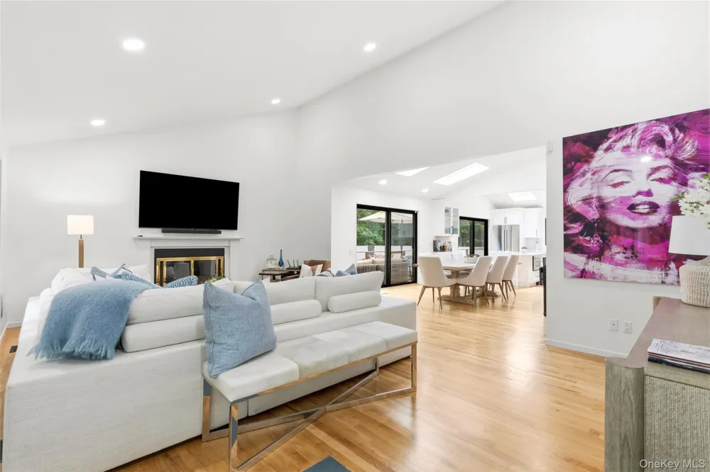 98 Old Farm Road Sagaponack, NY 11962