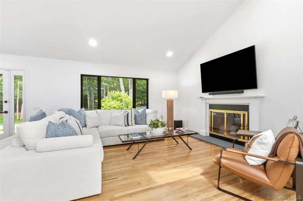 98 Old Farm Road Sagaponack, NY 11962