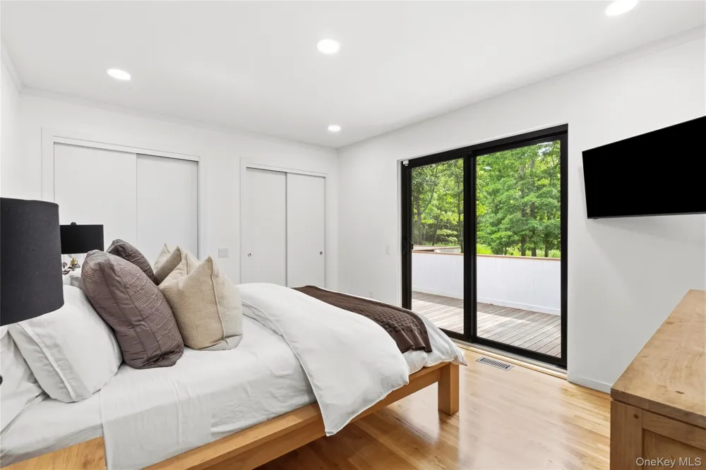 98 Old Farm Road Sagaponack, NY 11962