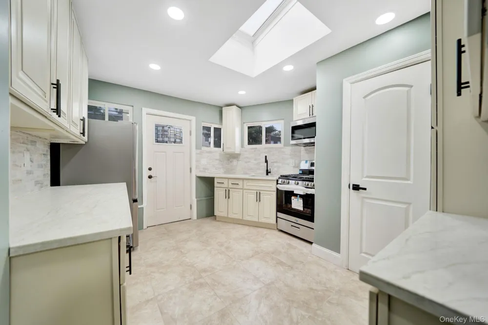 1852 E 34th Street Brooklyn, NY 11234