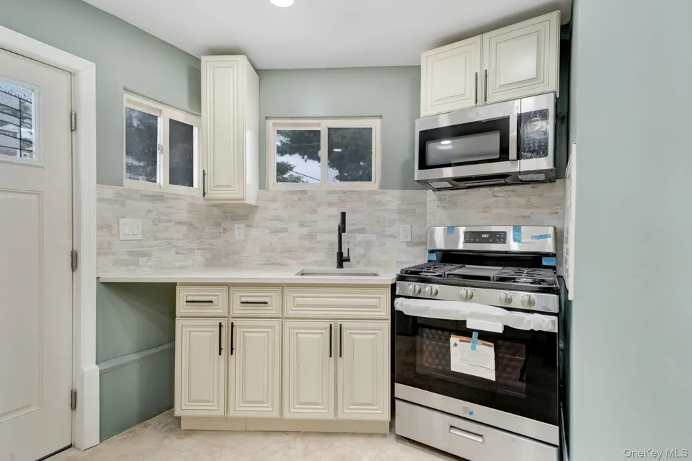 1852 E 34th Street Brooklyn, NY 11234